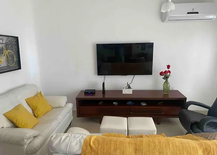 Apto Pé Na Areia - Praia das Astúrias Guarujá-SP
