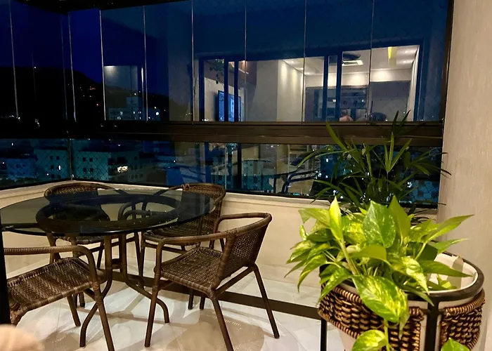 Ap Moderno com vista mar Piscina Ar Condicionado no Guarujá Apartamento